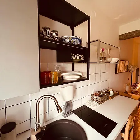 Camilla Apartman Ferrara